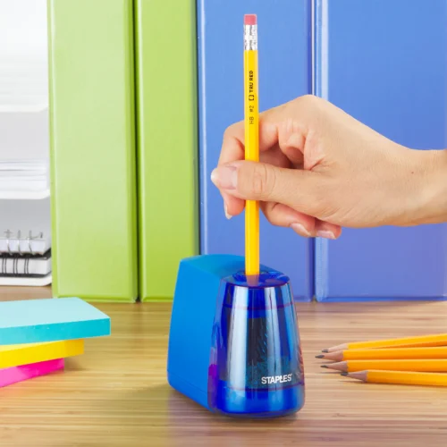 Staples? Battery Powered Pencil Sharpener, Assorted Colors (27661) - Image 3